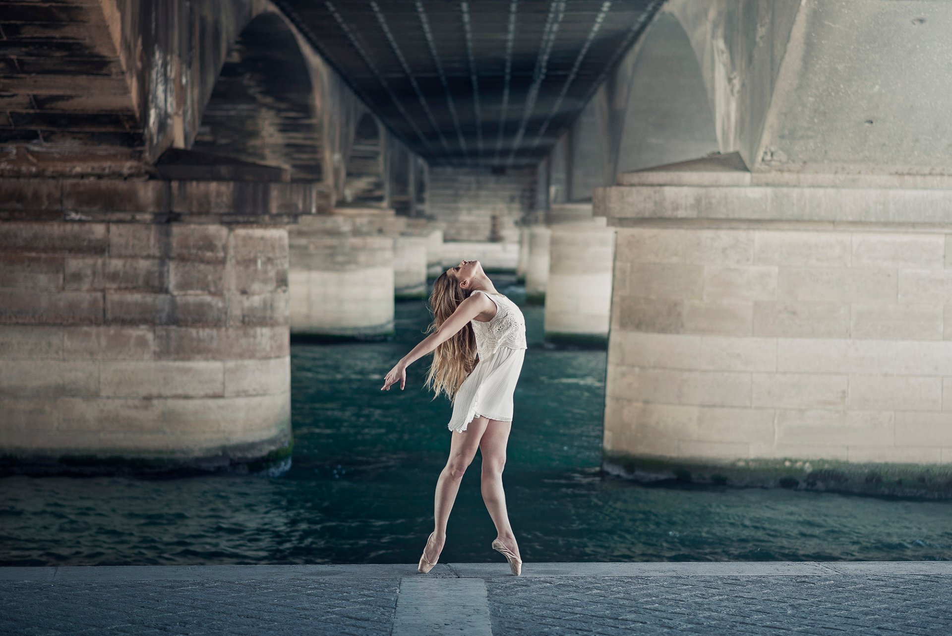 ballerina anmut tanz kleid pointe brücke