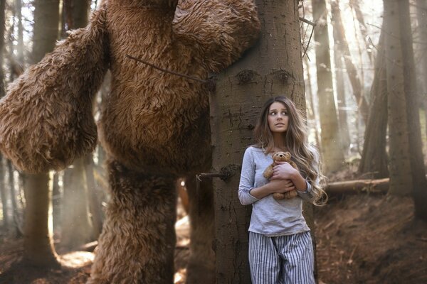 Forest girl hid behind a tree, fright, teddy bears