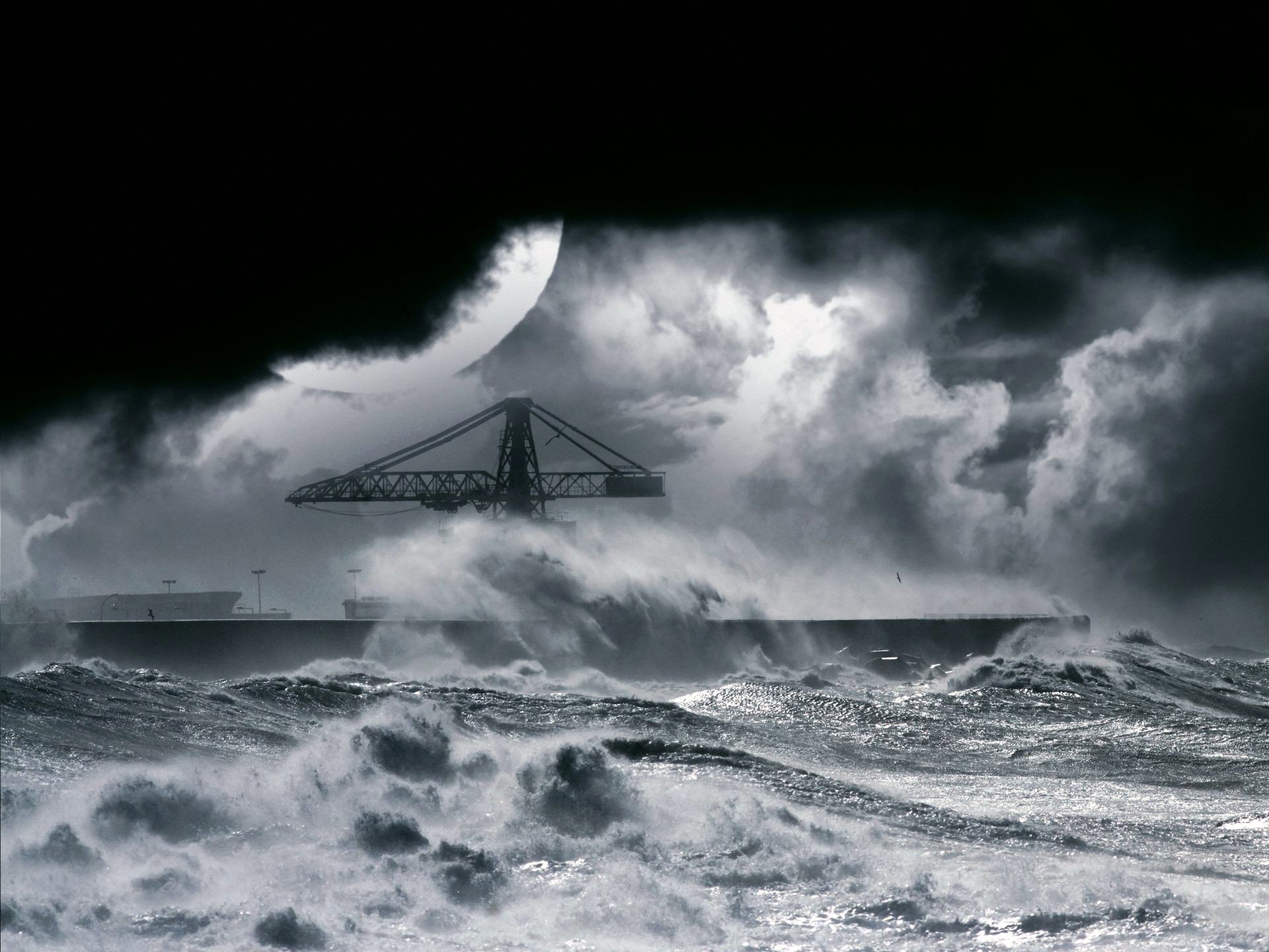 la mer l océan la jetée quai le port le robinet la tempête les vagues les éléments le vent les éclaboussures la mousse la nuit la lune