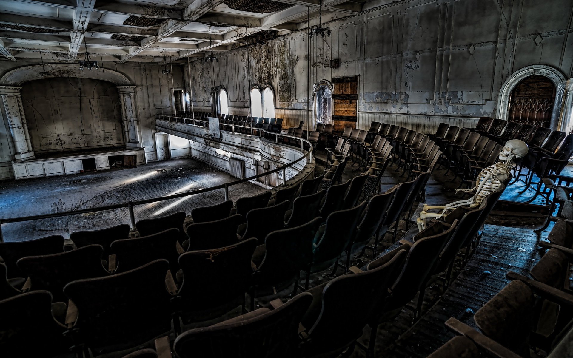 ópera abandonado ruinas decadencia huesos