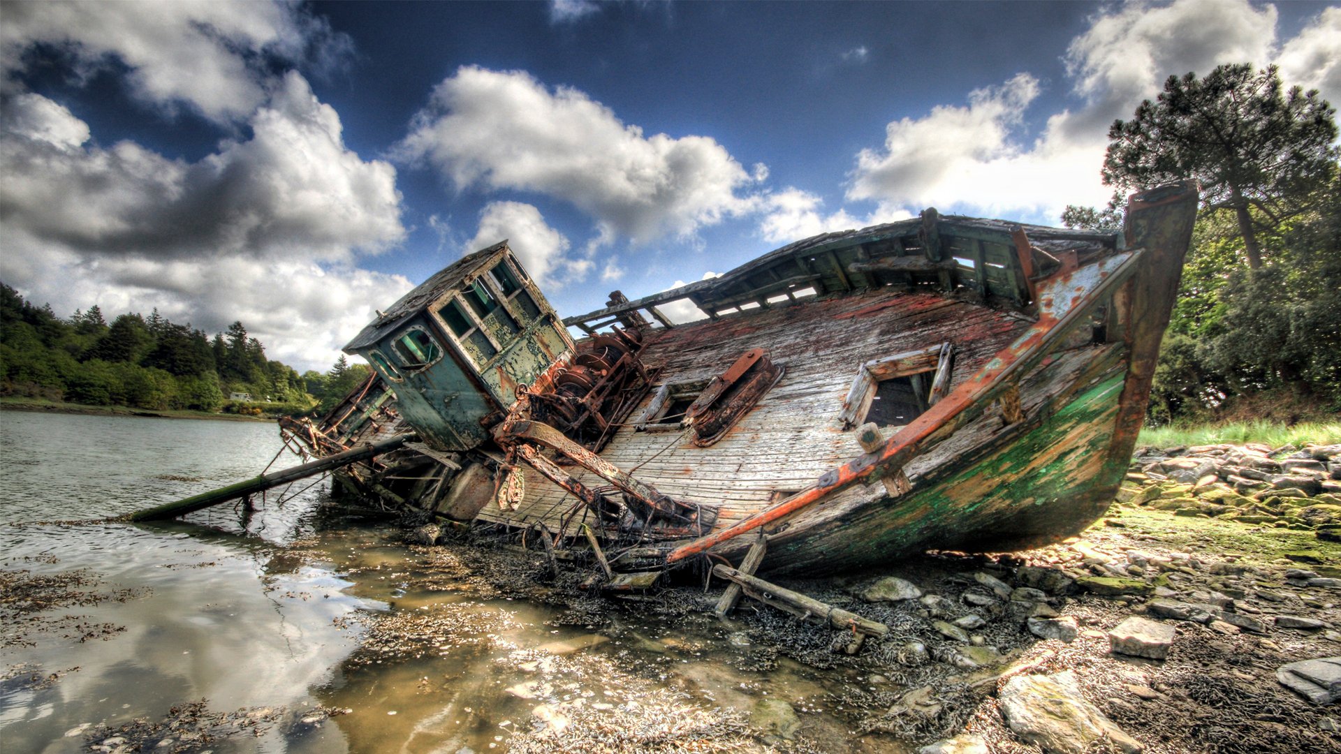 river ship the old destruction