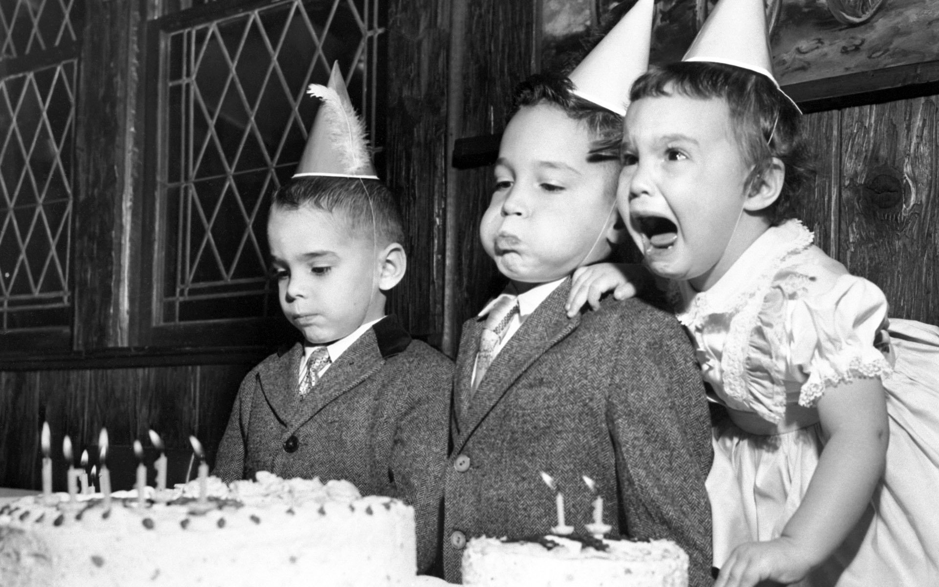 enfants émotion anniversaire gâteau