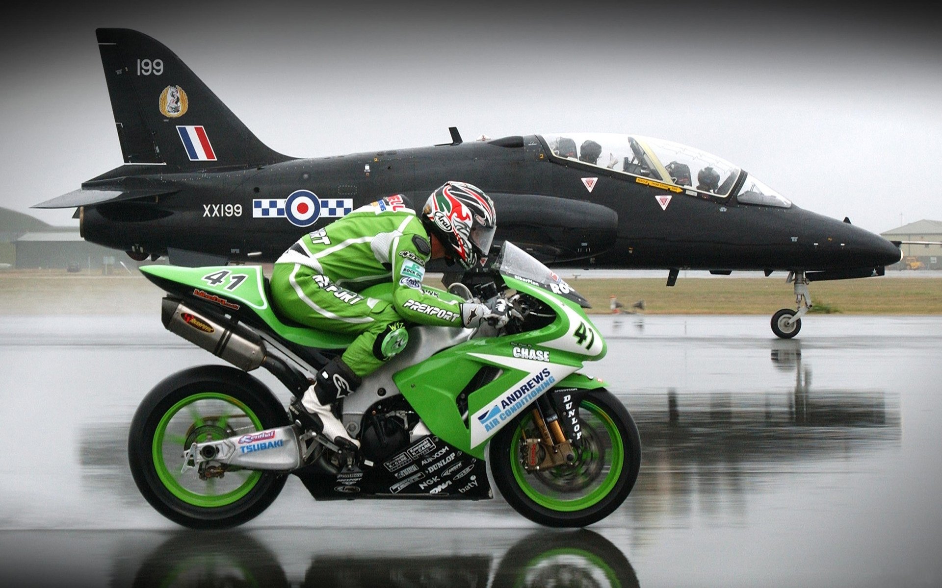 bike plane in the distillation runway speed