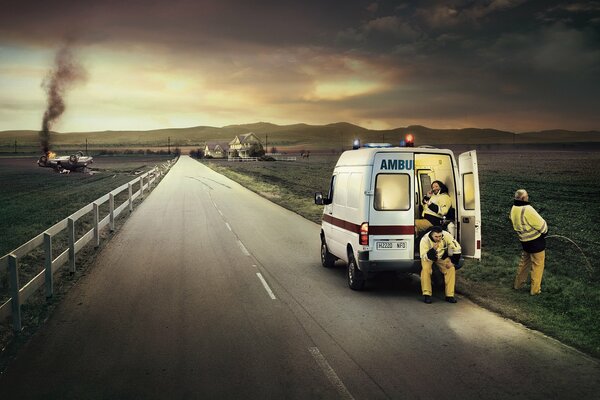 Accident sur la route, une ambulance coûte