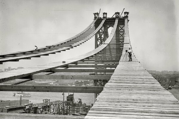 Brücke auf Schwarz-Weiß-Foto im Retro-Stil