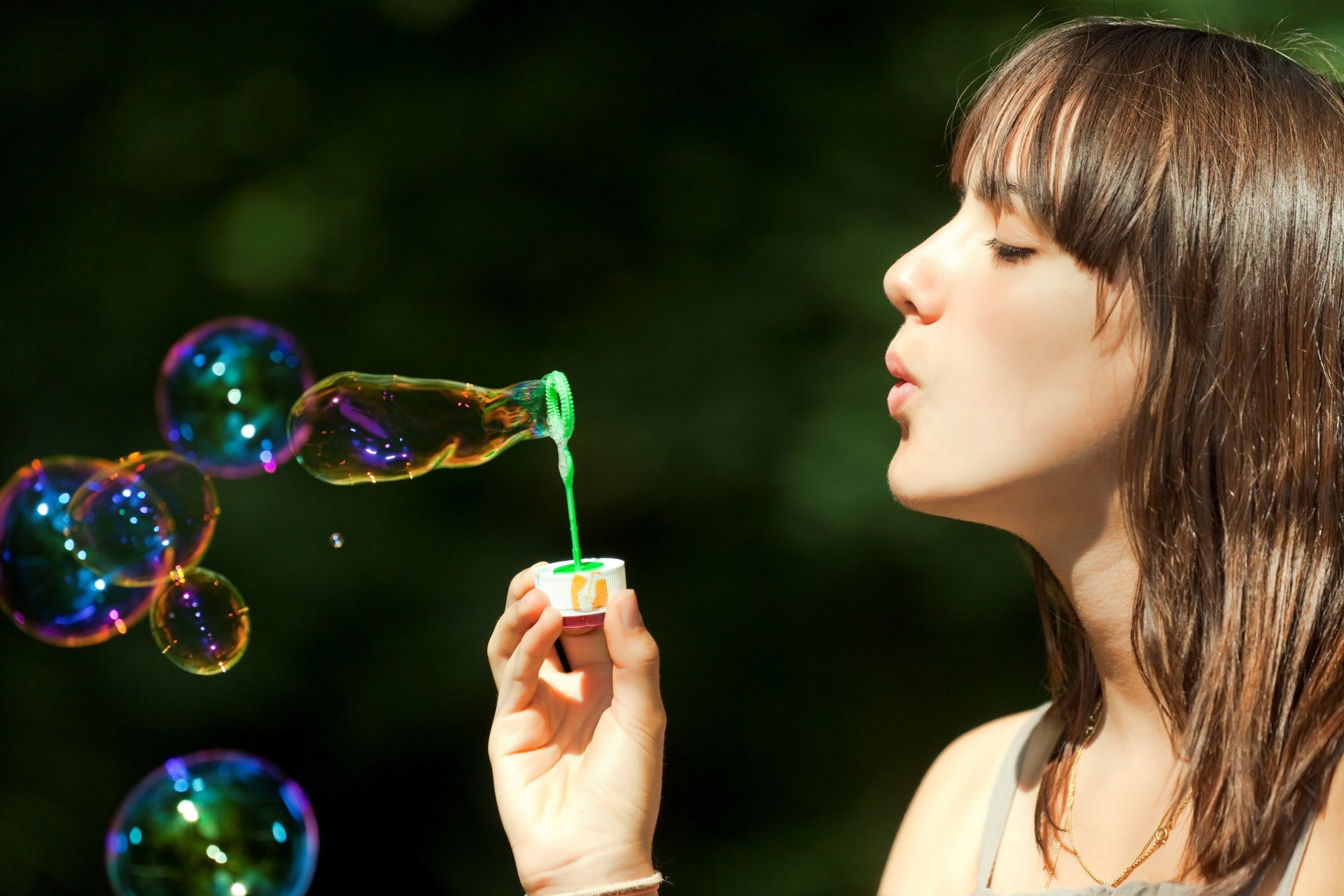 girl brown hair bubble