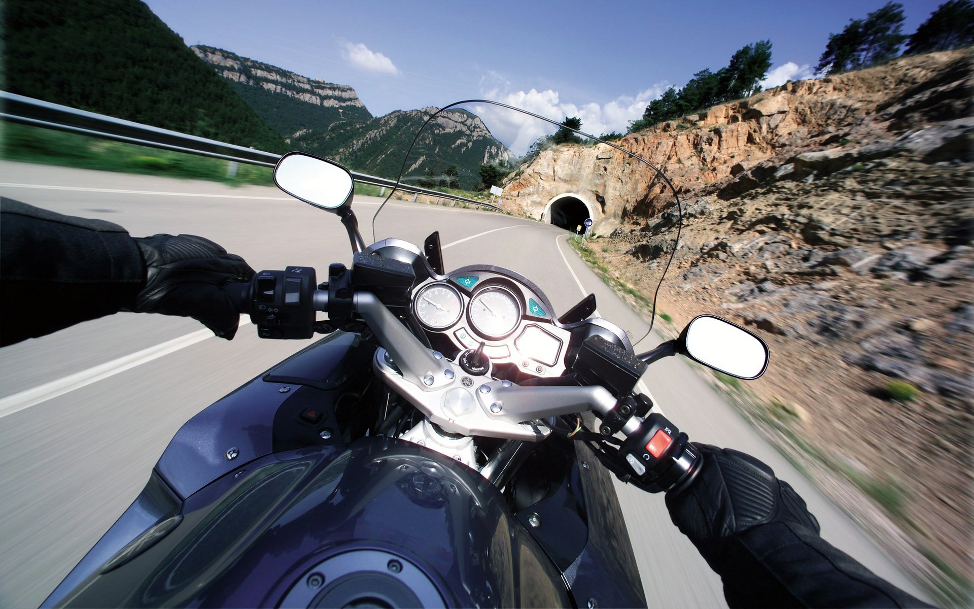 yamaha route tunnel