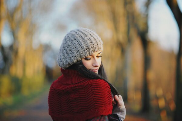 Girl. Very. Profile. Knitted things