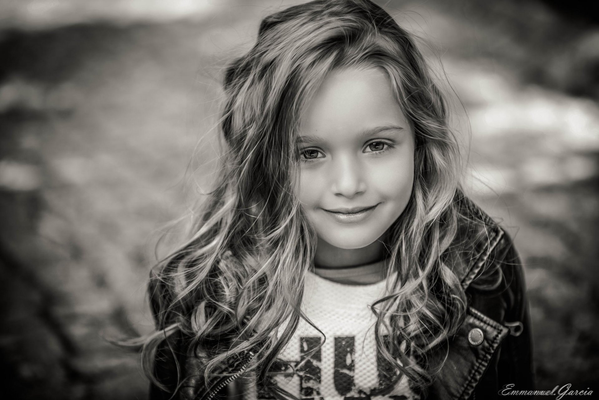 fille enfant photo noir et blanc