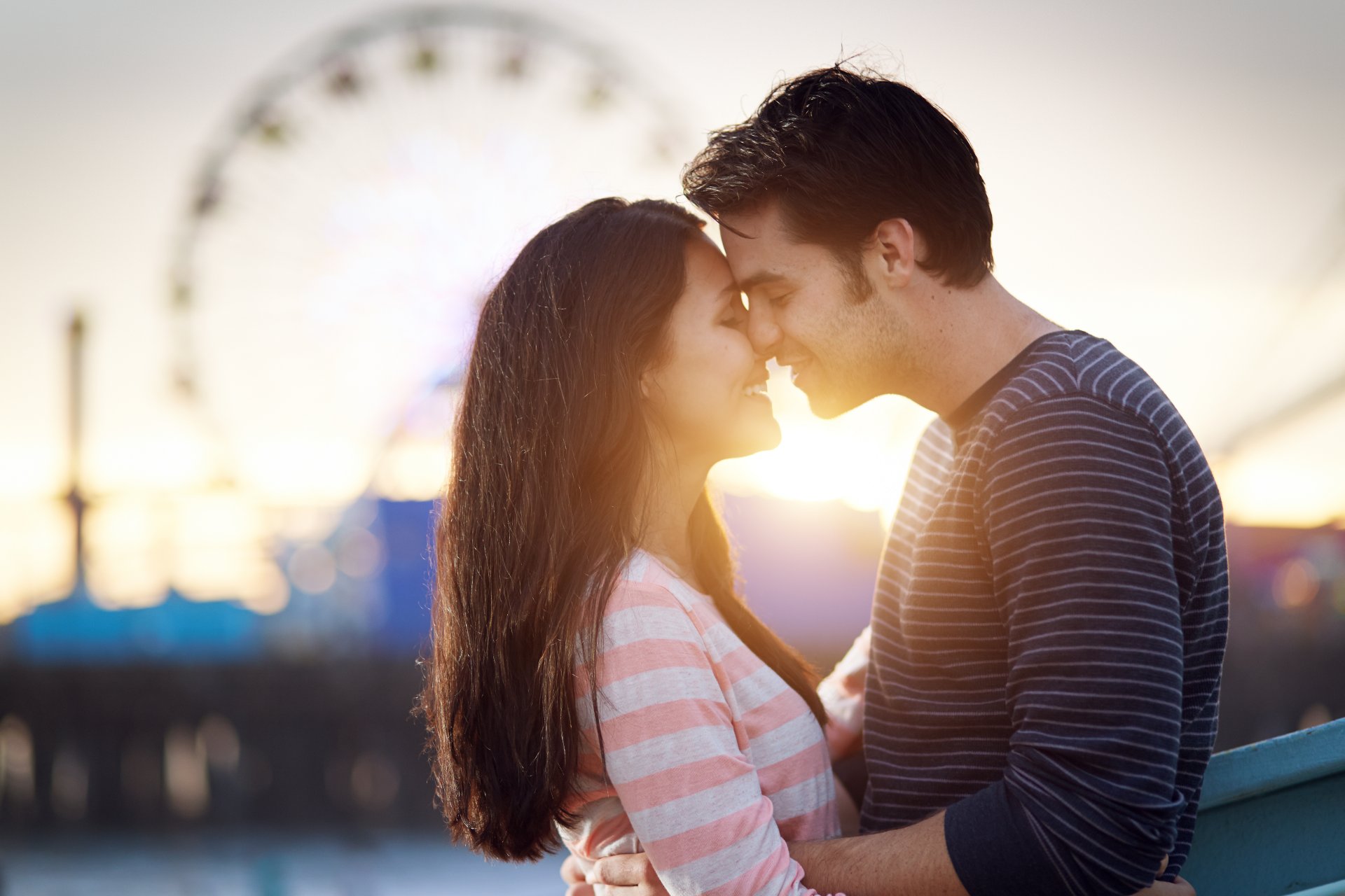 la jeune fille l amour les relations le couple le gars