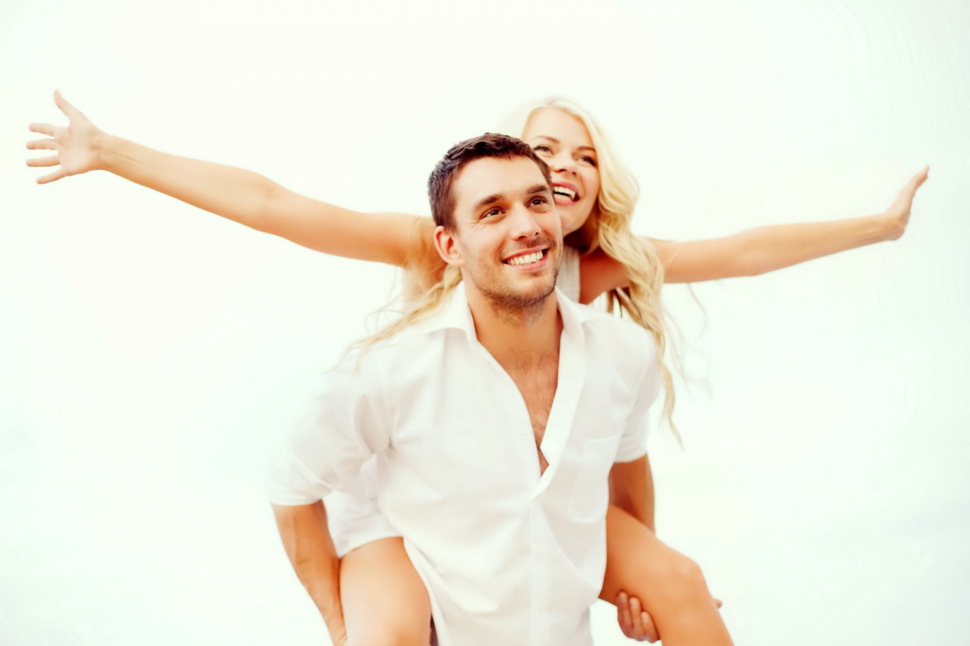 feliz novelas románticas amor alegría felicidad pareja