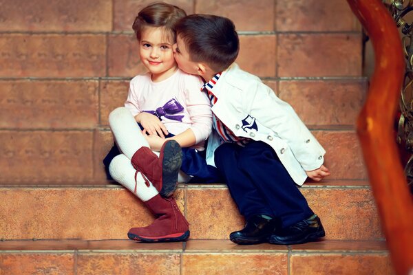 Les premiers enfants bisous