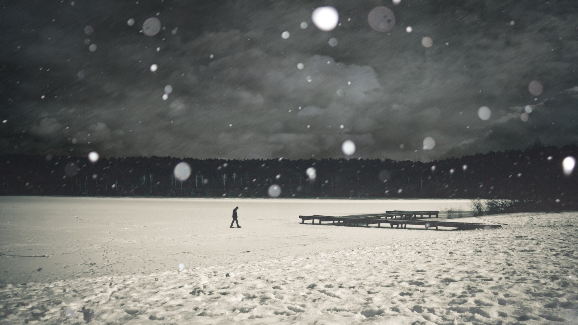 umore solitudine uomo ghiaccio neve grigio fiume molo alberi