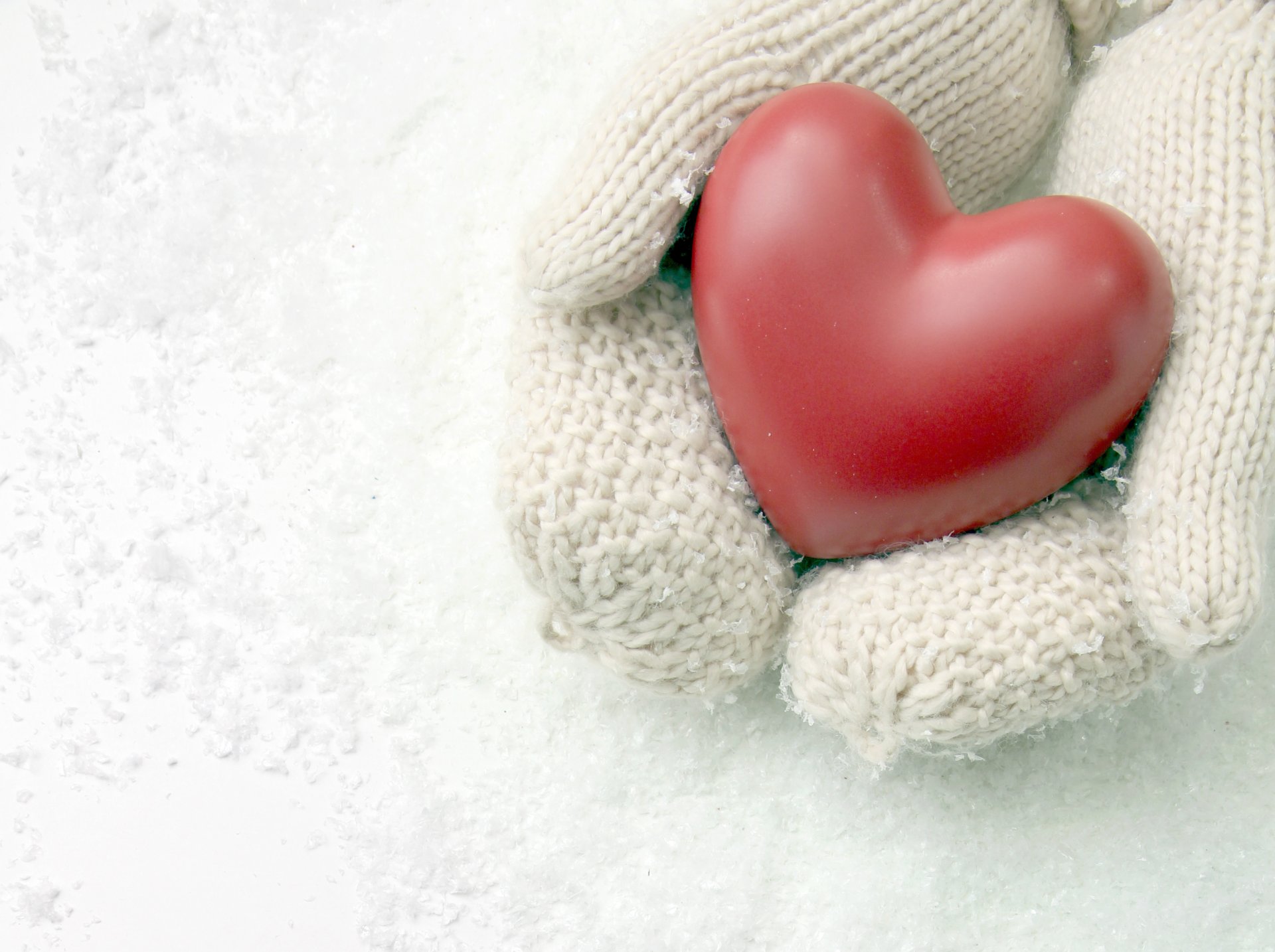 heart love snow hand