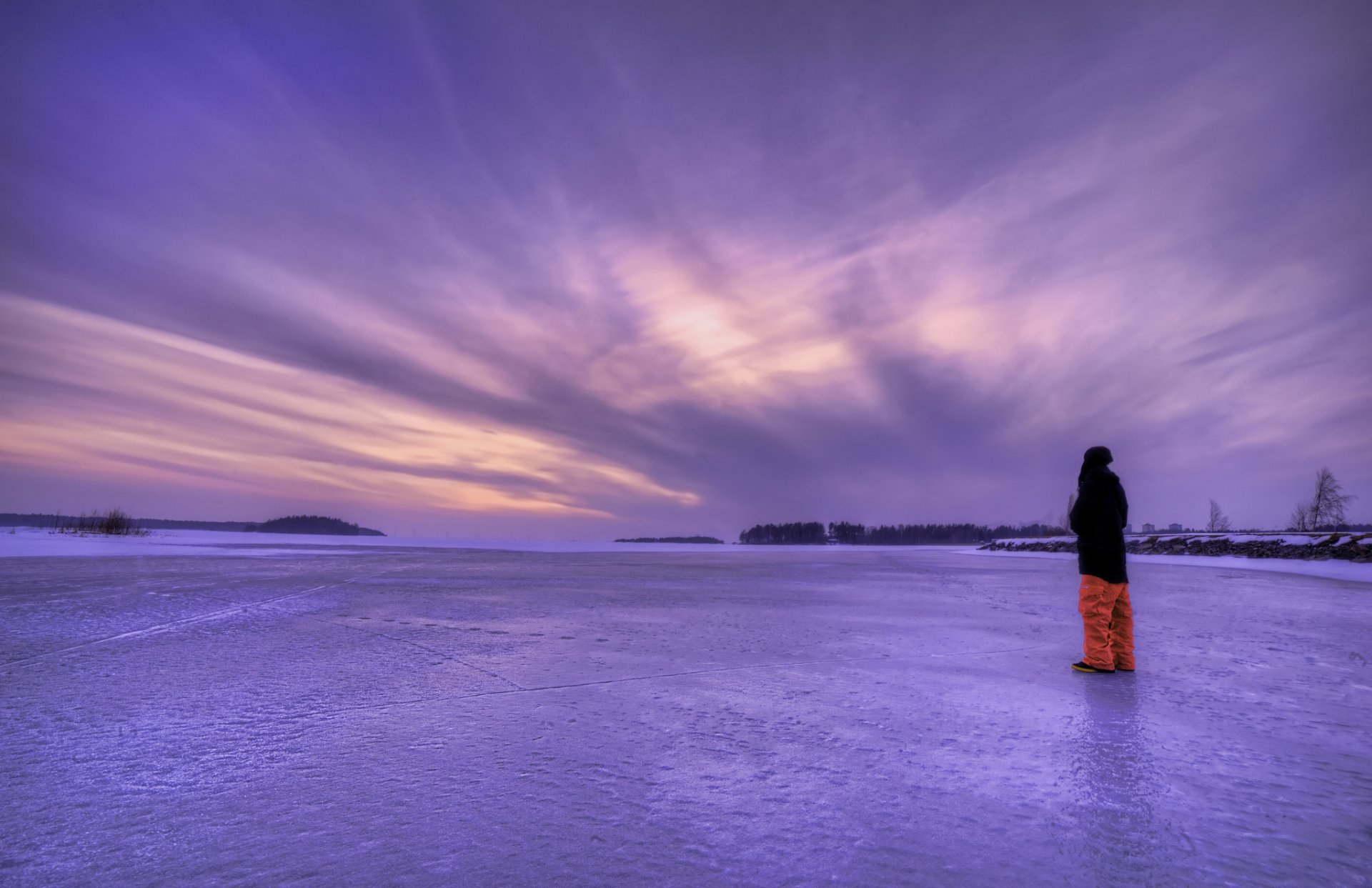 weden winter lake next night guy landscape lilac sky