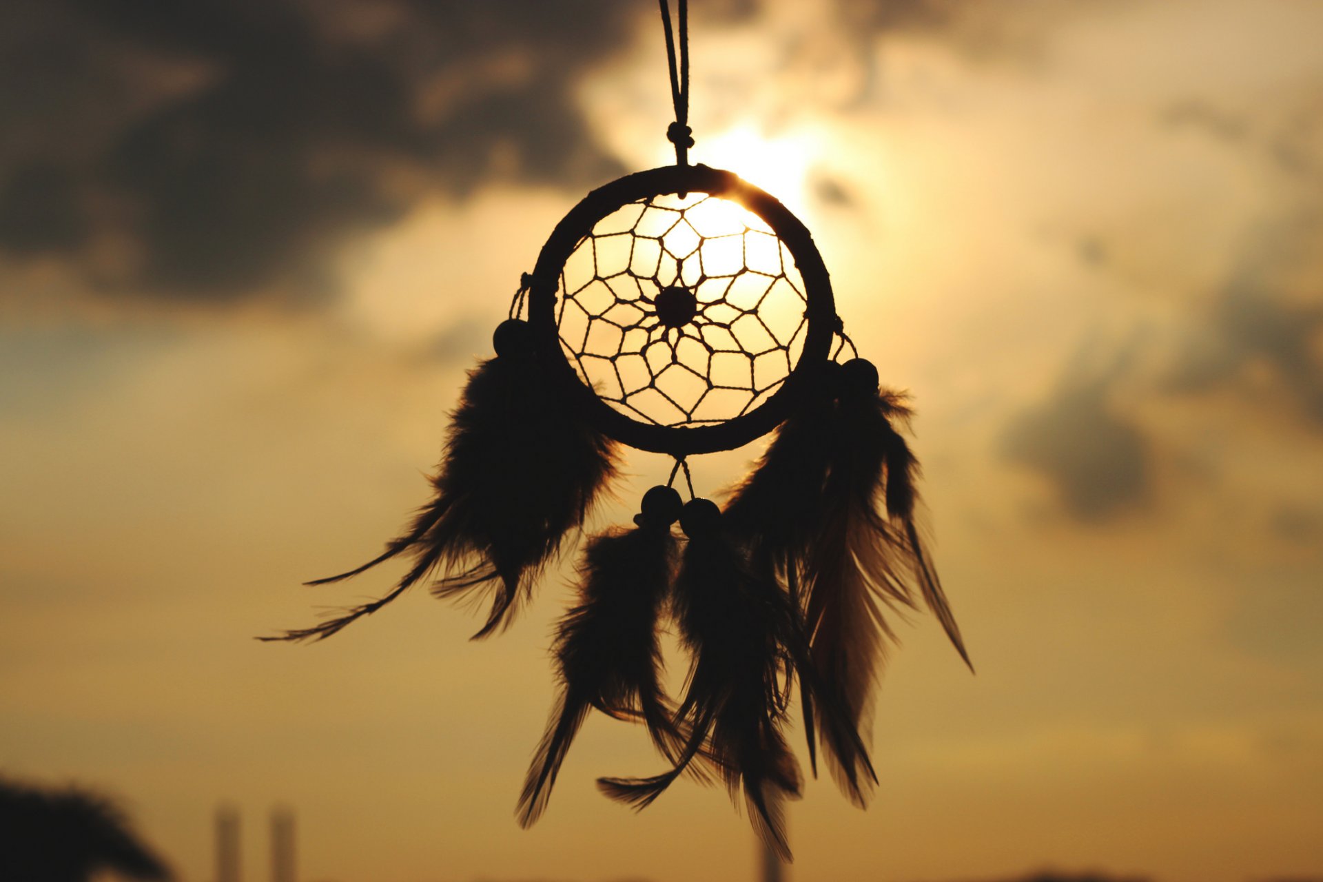 dreamcatcher talisman amulette plumes ciel soleil