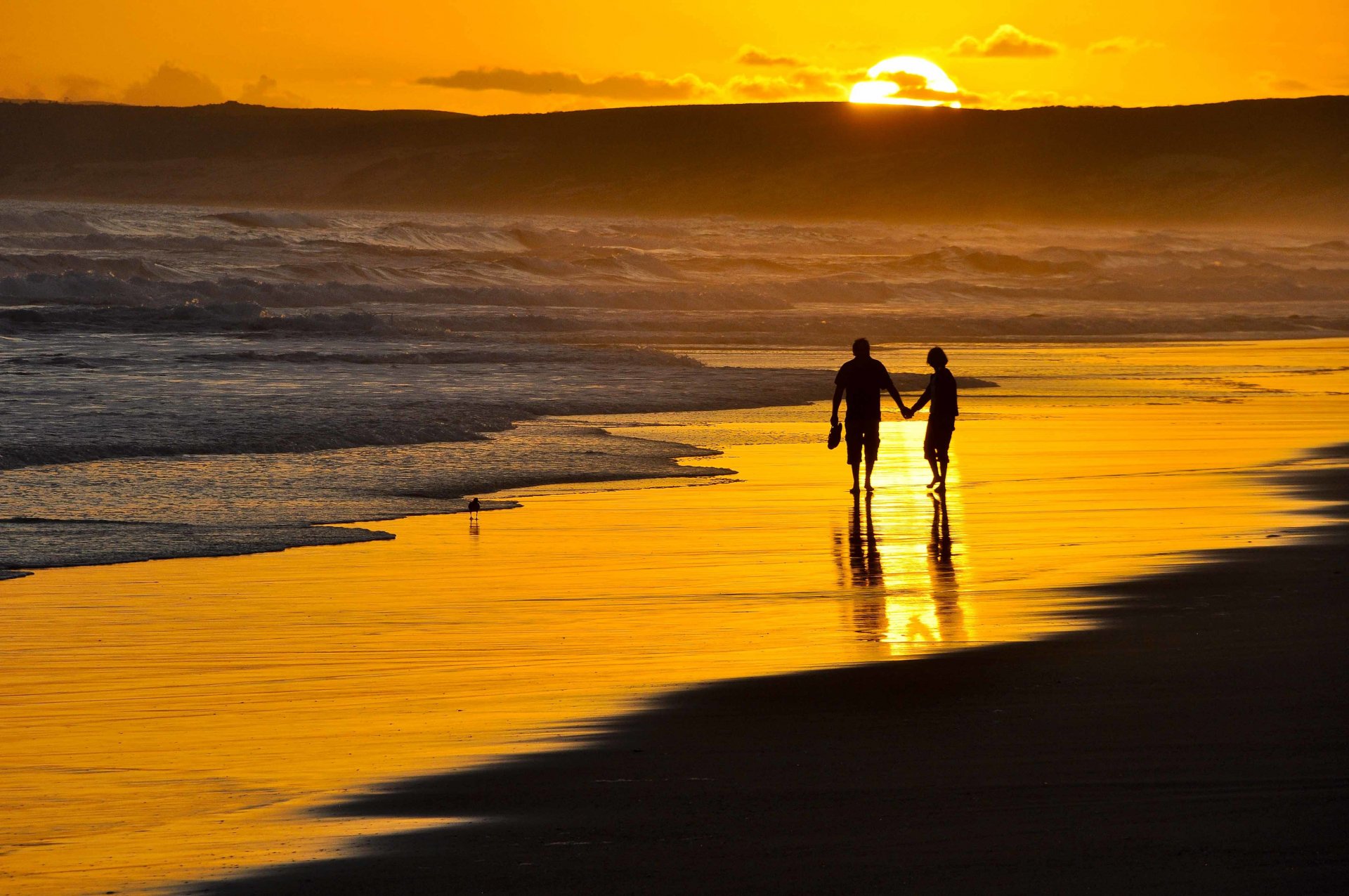 strand abend mädchen freund zwei romantik romantischer spaziergang am strand