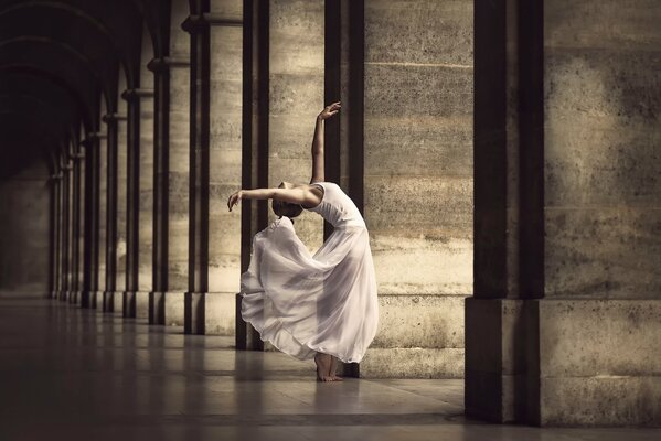 Ballerina di danza in città