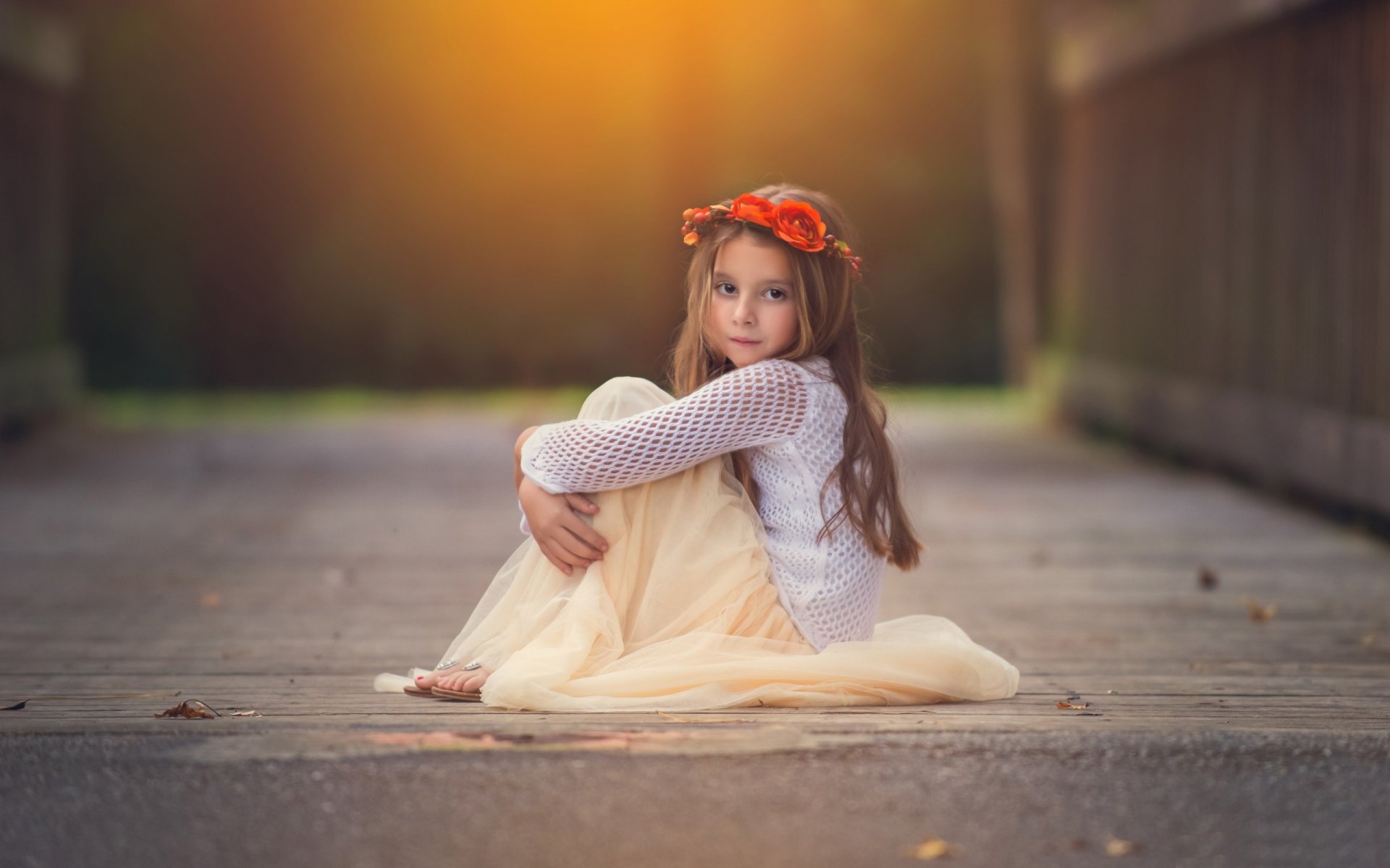 fille enfant assis regard couronne fleurs fille fond papier peint écran large plein écran écran large écran large