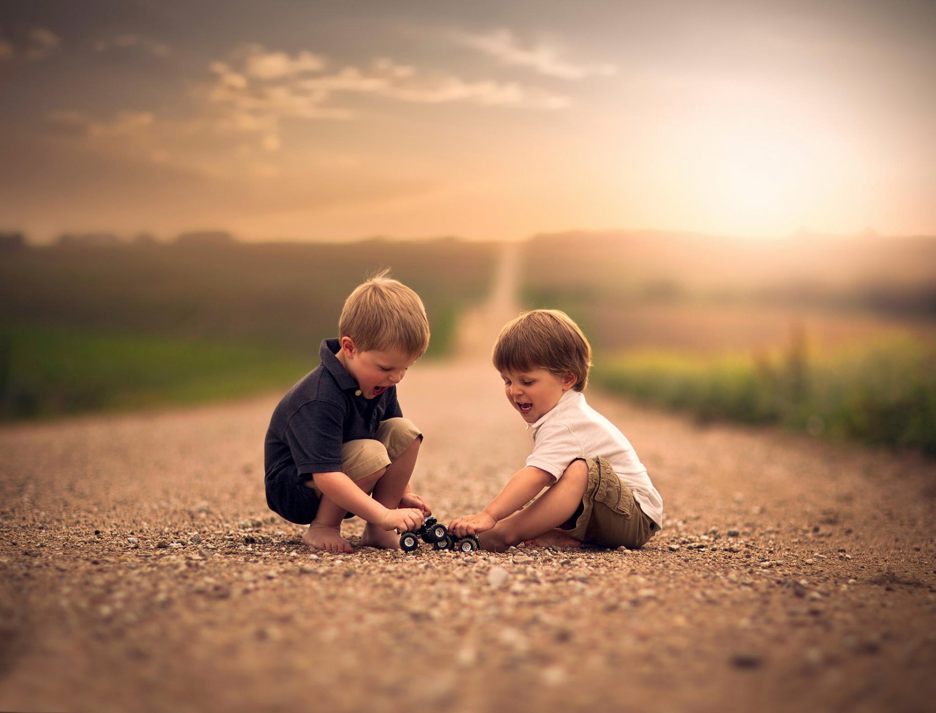 jungen kinder spiel straße weite bokeh