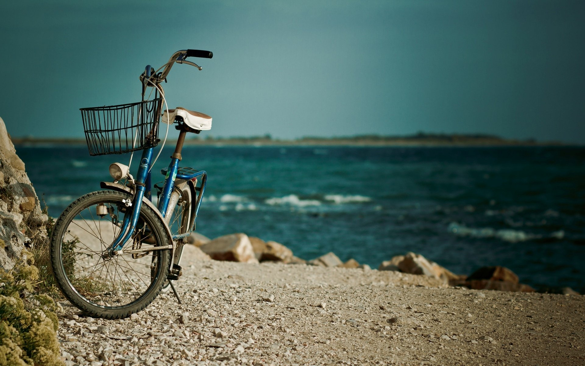 mood bicycle basket basket stones pebbles sea river water background wallpaper widescreen fullscreen widescreen widescreen