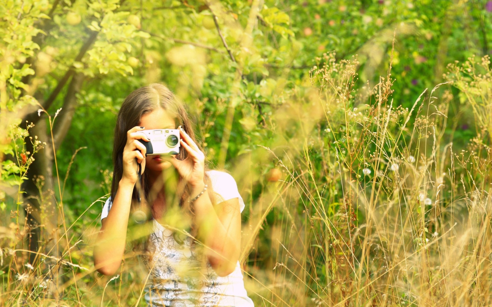 mood girl camera camera nature field plant ears trees tree leaves background blur wallpaper widescreen fullscreen widescreen widescreen