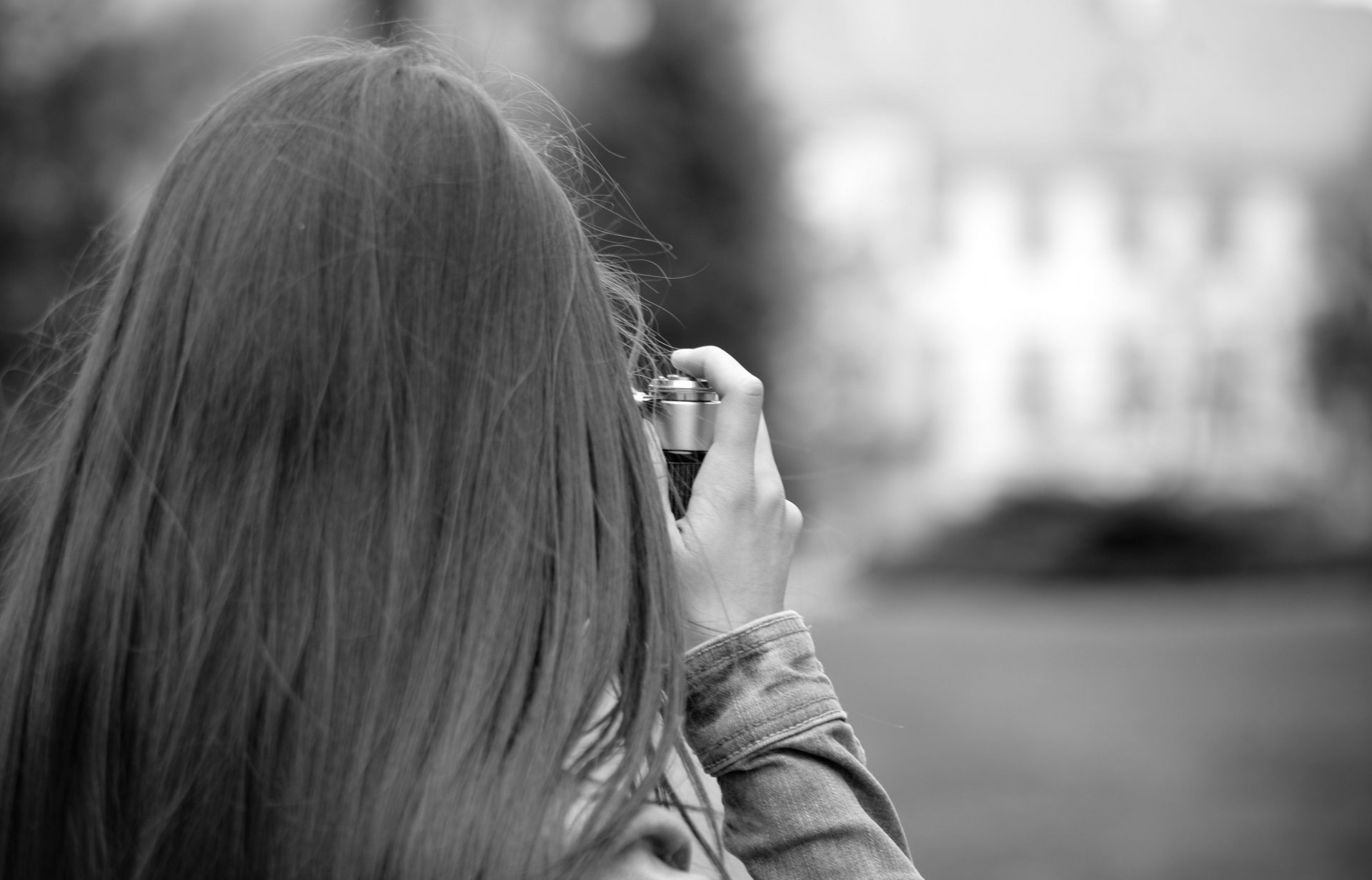 mood girl hair camera photographer camera black and white background wallpaper widescreen fullscreen widescreen widescreen