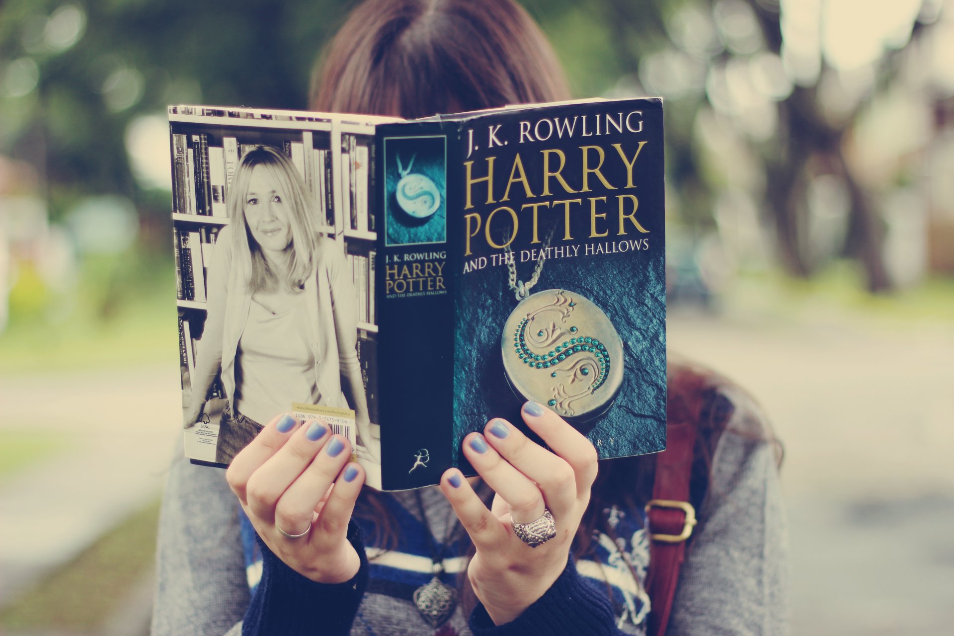 humor libro libro harry potter chica manos fondo fondo de pantalla