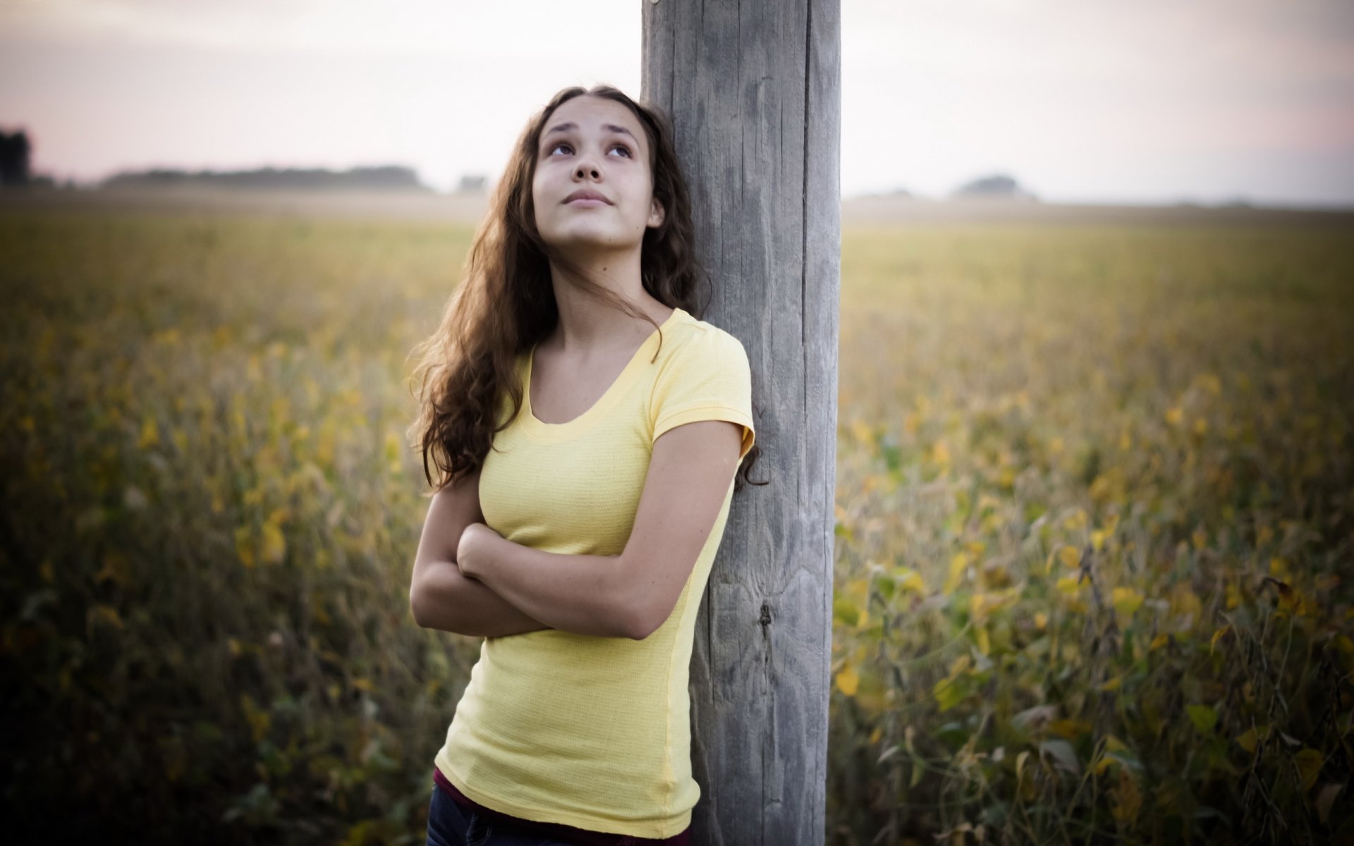 jeune fille portrait fond humeur