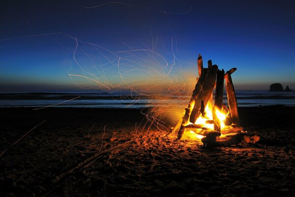 Romance au bord de la rivière au feu de camp le rêve d un poète