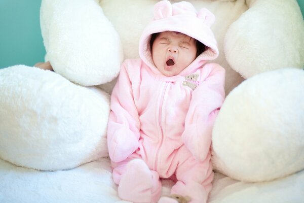 Precioso bebé, pijama rosado