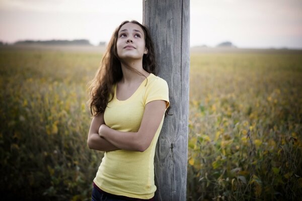 Background portrait of a girl ideas