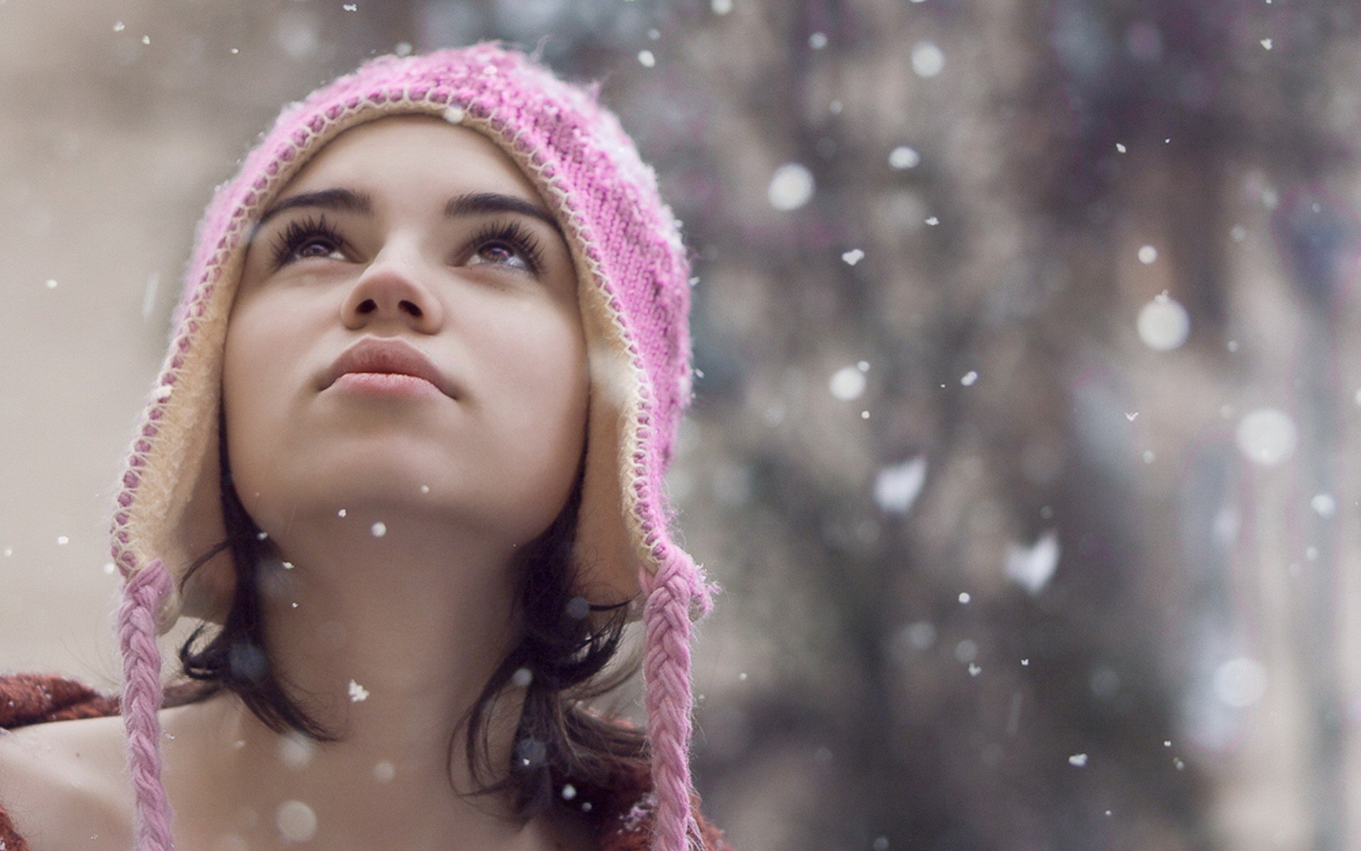 estado de ánimo niña niña niña invierno nieve copos de nieve sombrero