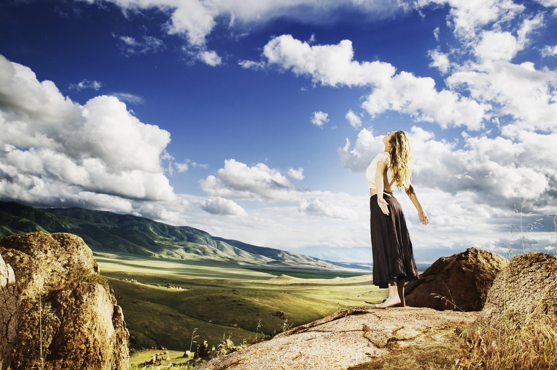 ragazza natura cielo sole umore