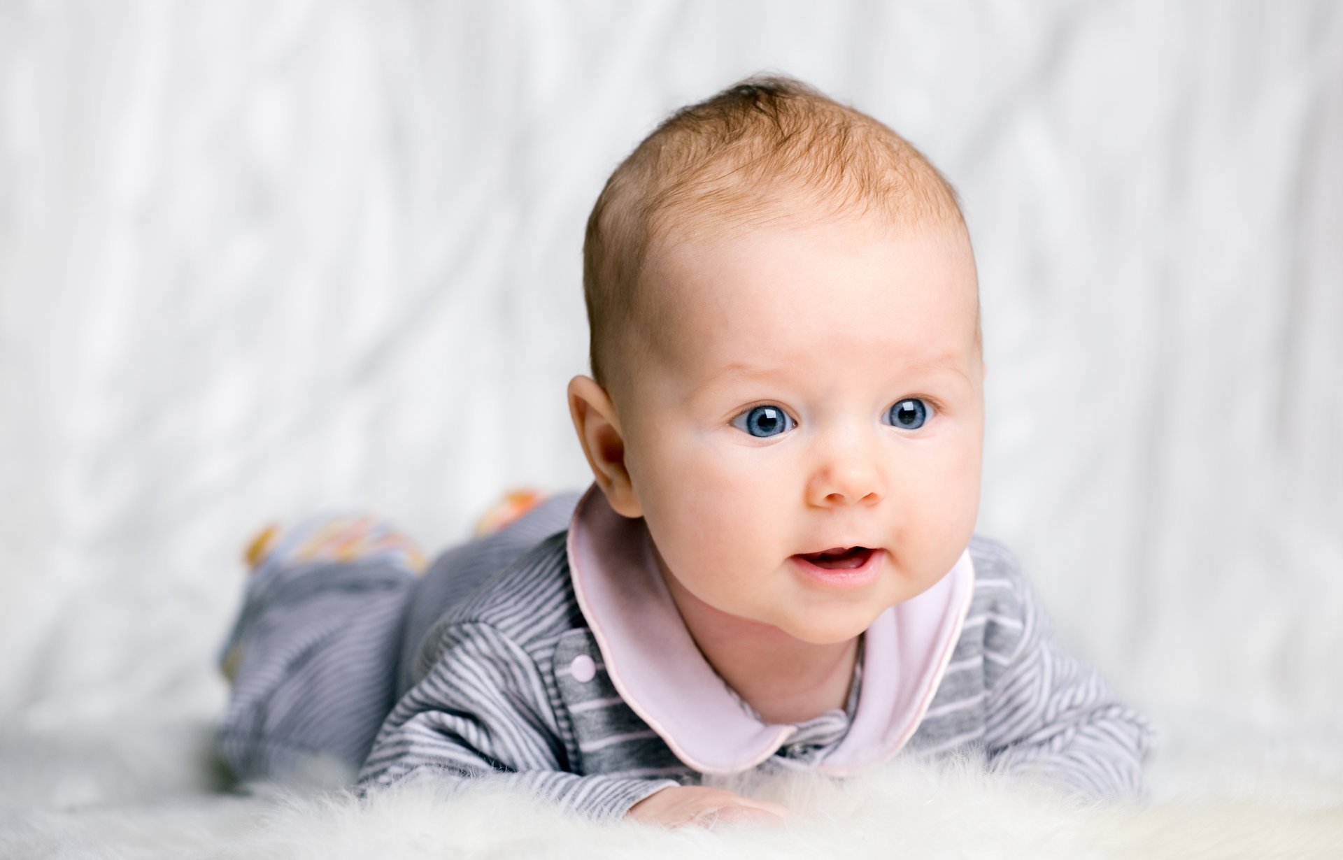 glamorous children happy blue eyes childhood glamorous child happy