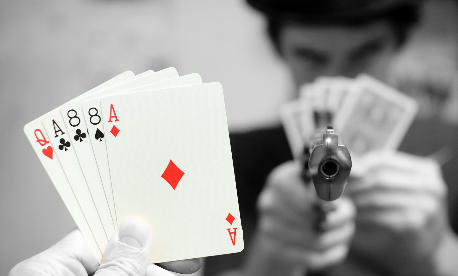 cartas juego pistola