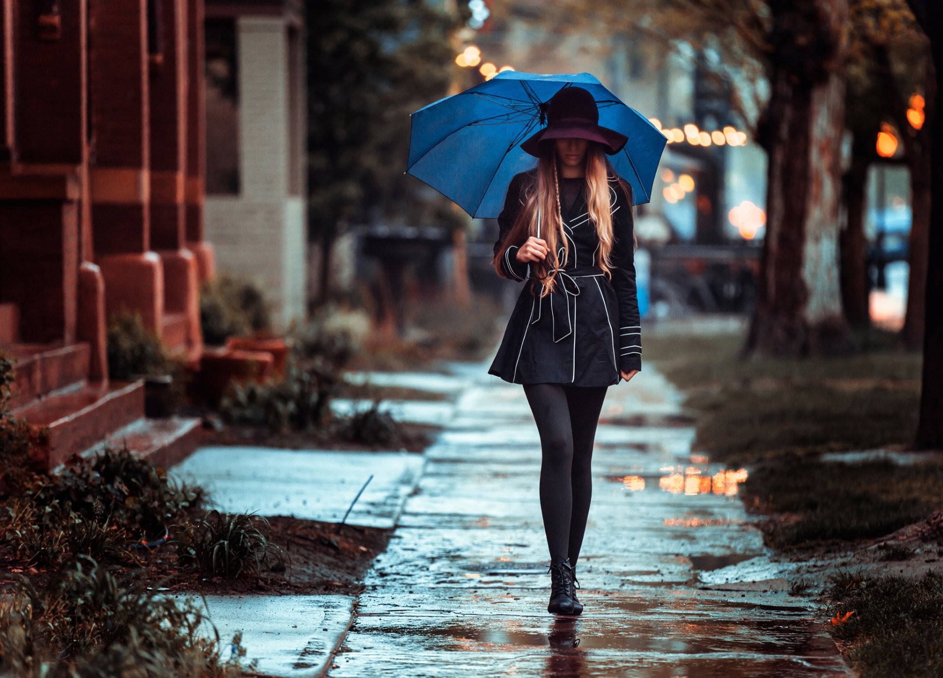 rainy day girl street umbrella rain gait