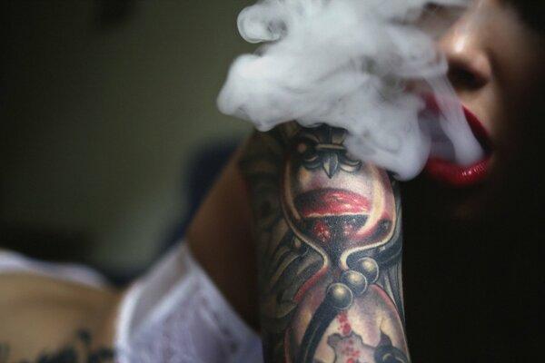 Tattoo in smoke, what could be more beautiful and gentle