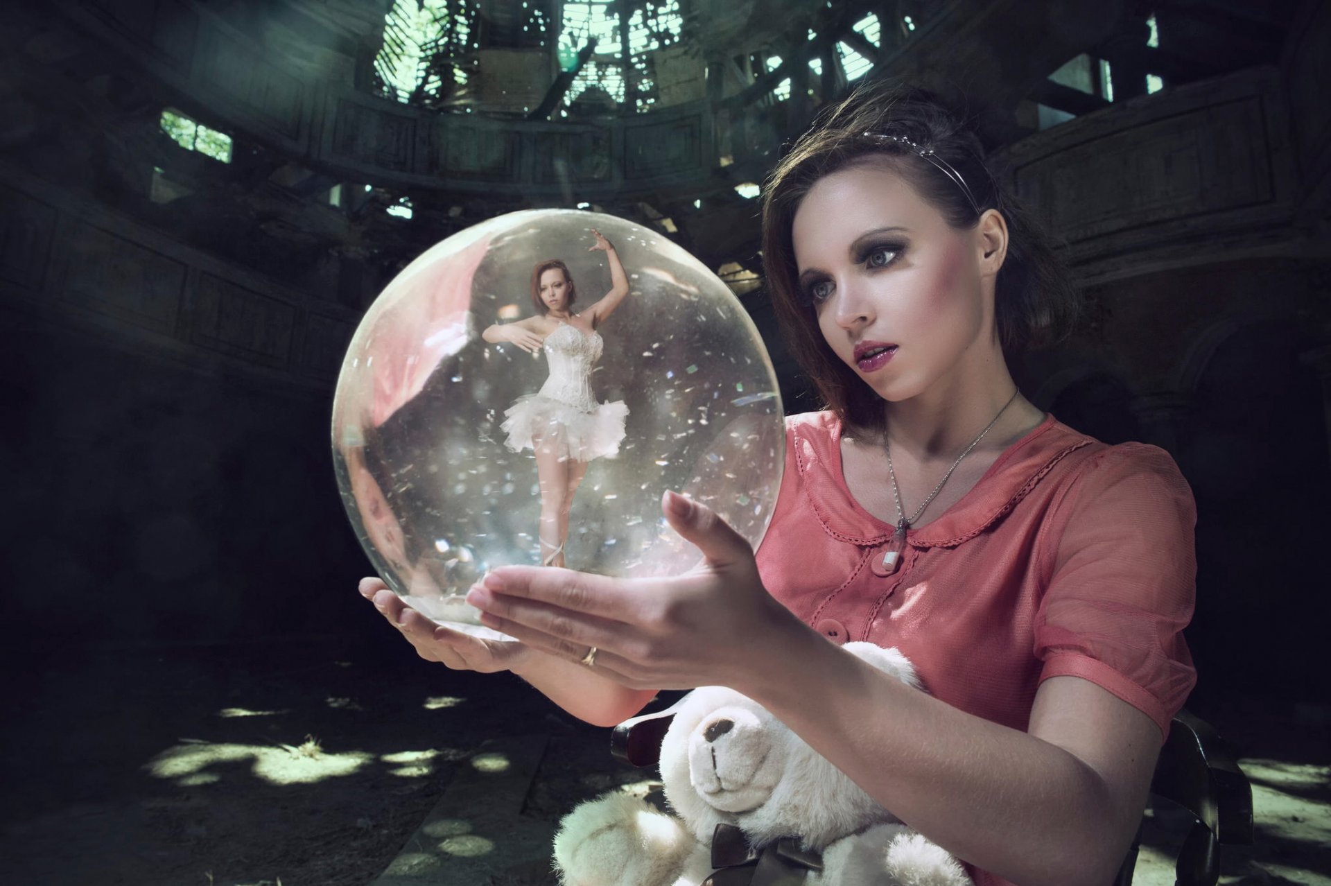 la danseuse la jeune fille boule