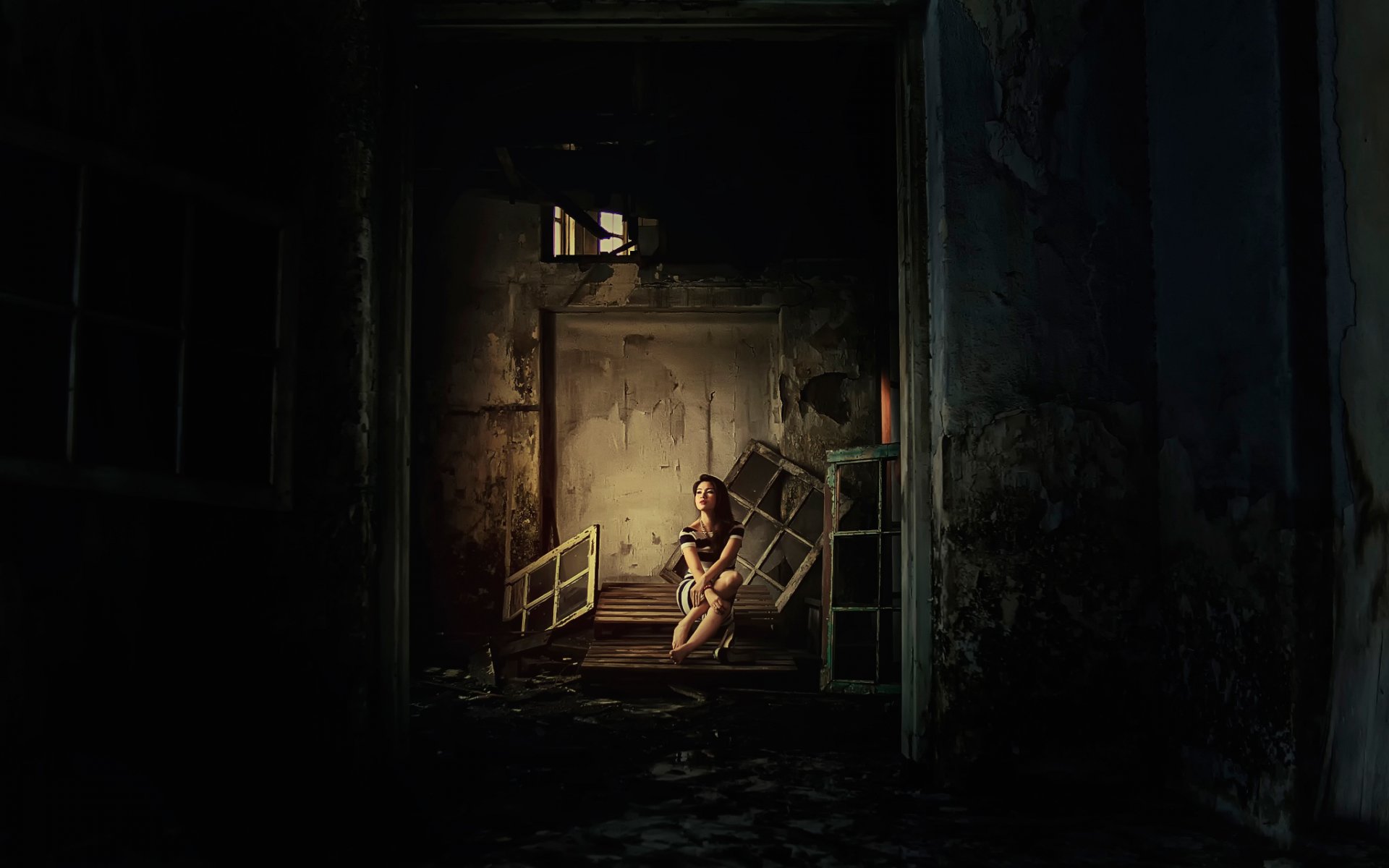 desolation abandoned building girl tray