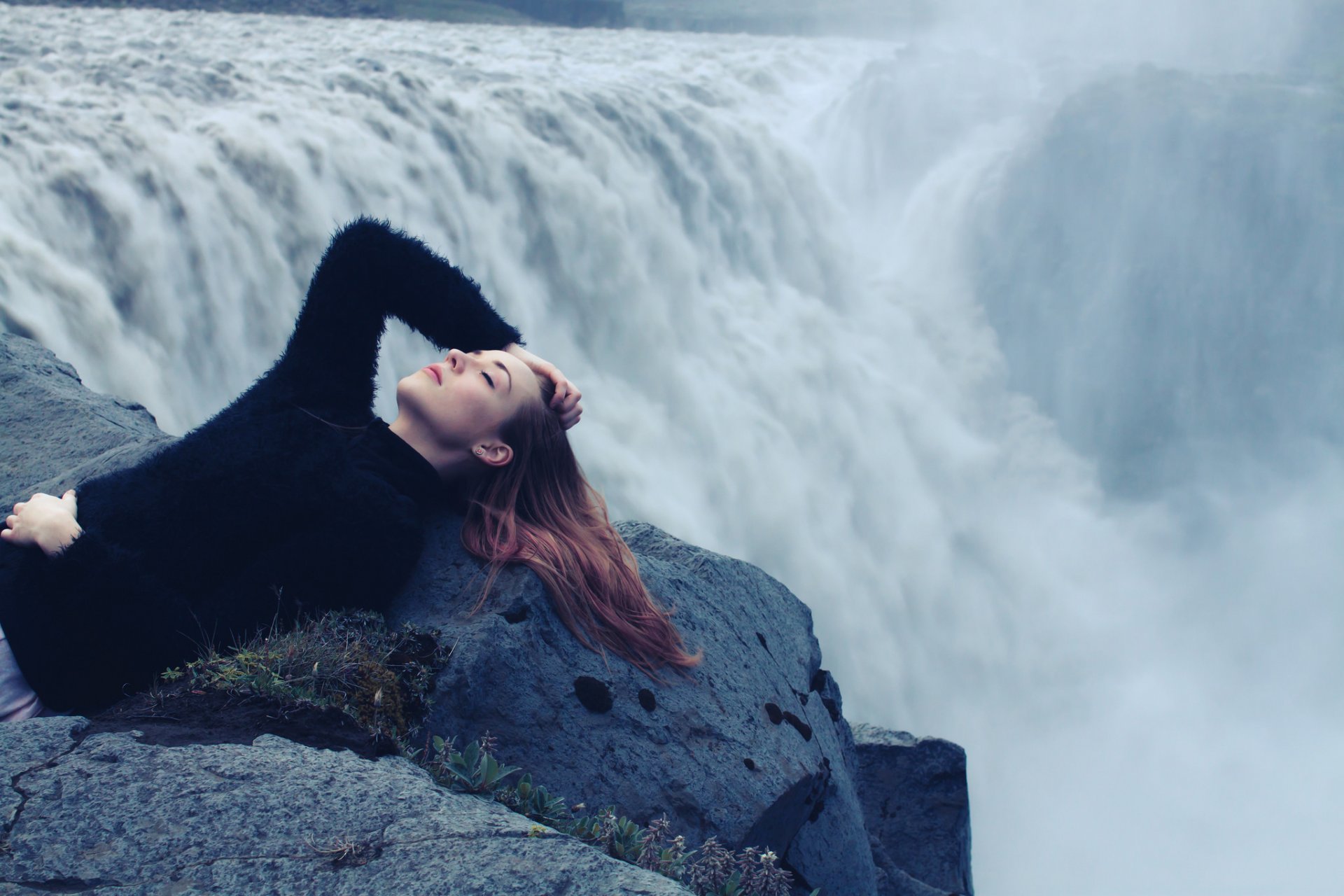 schlafunterricht mädchen wasserfall