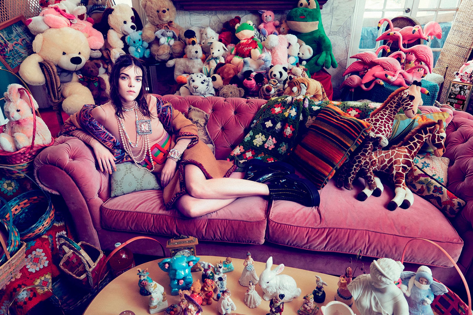 meghan collison toys room sofa numero