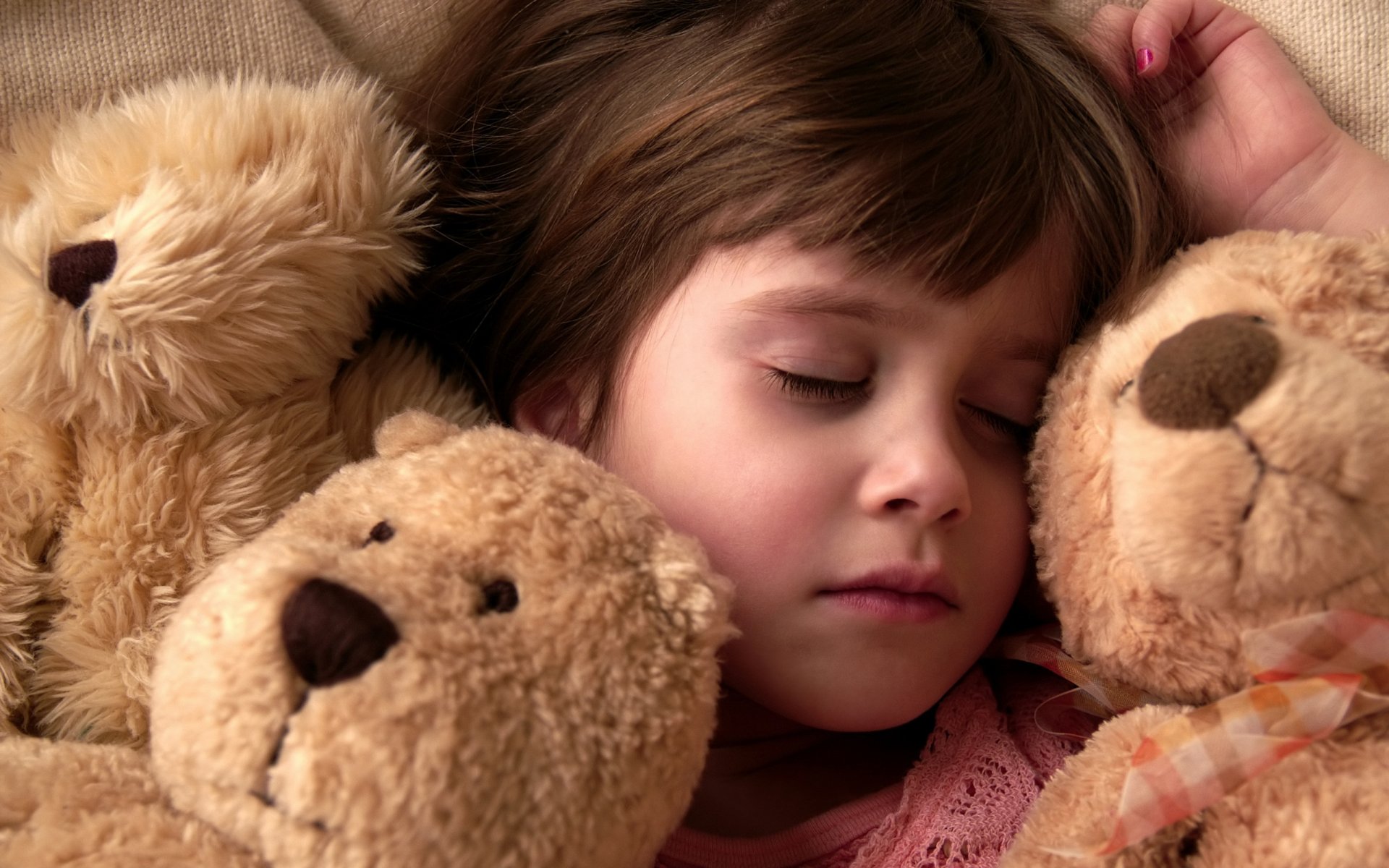 estado de ánimo sueño niños situación situaciones estados de ánimo juguetes osos osos niña niñas descanso noche cama almohada niños pequeños