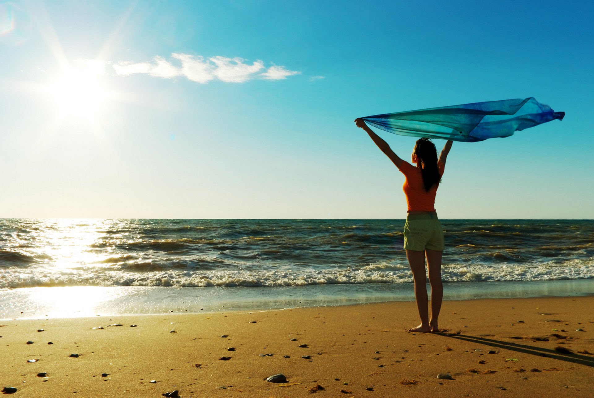 humeur liberté joie filles plage sable eau mer soleil océan