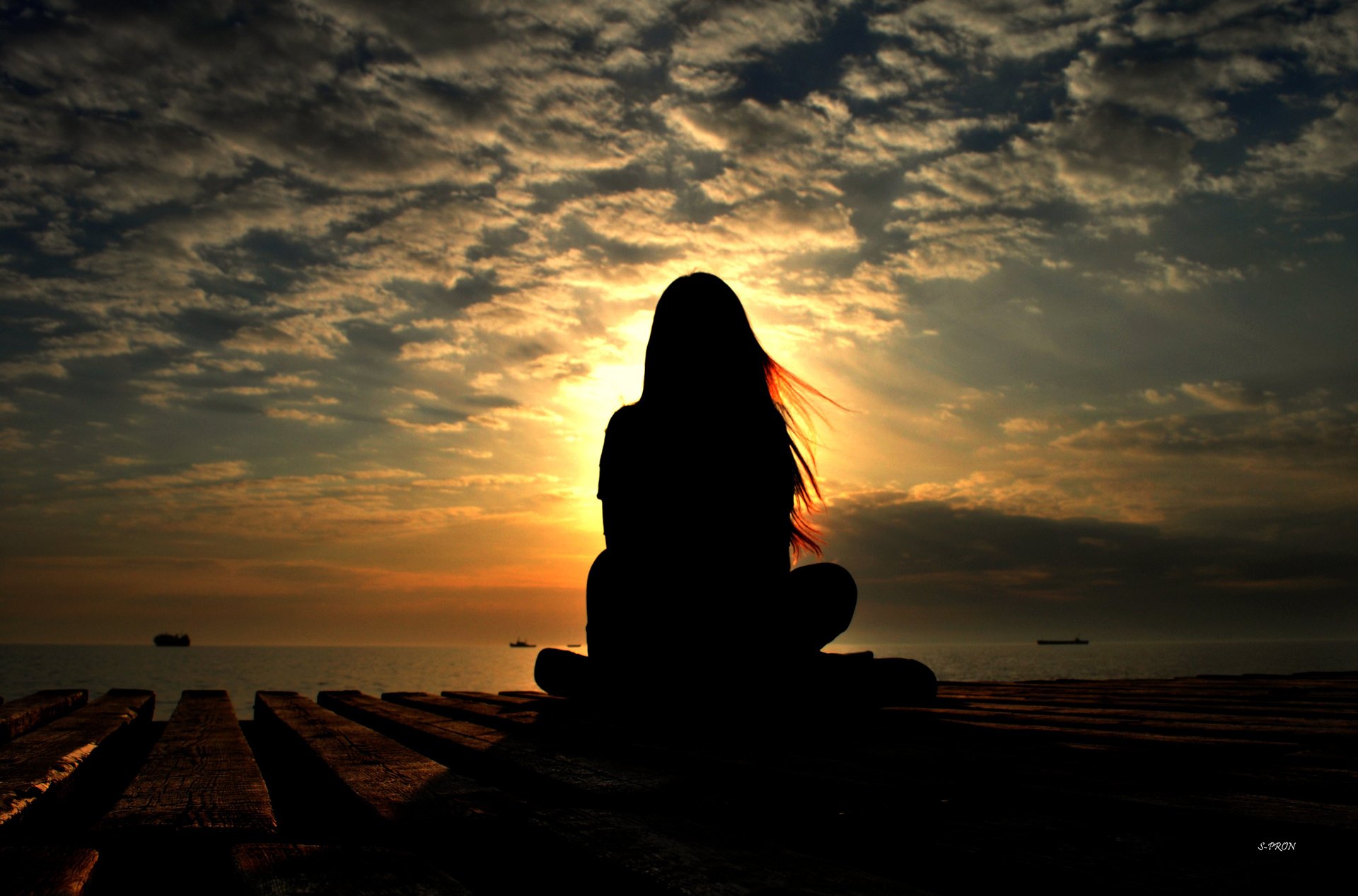 wind night girl ships sea sky clouds landscape portrait nature walk silhouette sun sunset sochi