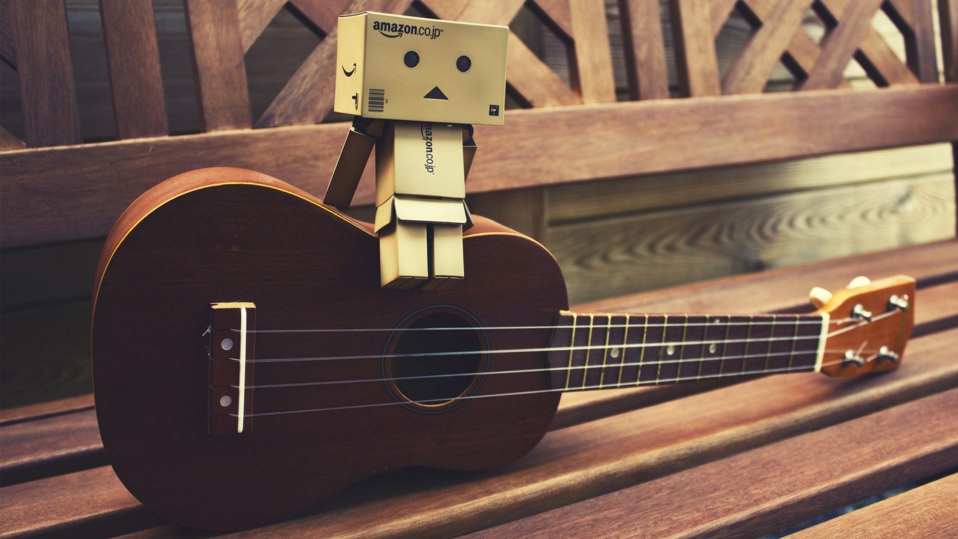 humor danbo caja caja guitarra marrón banco banco se sienta