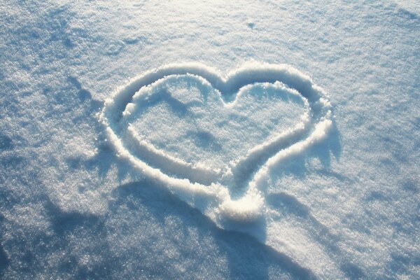 Amore in inverno sulla neve