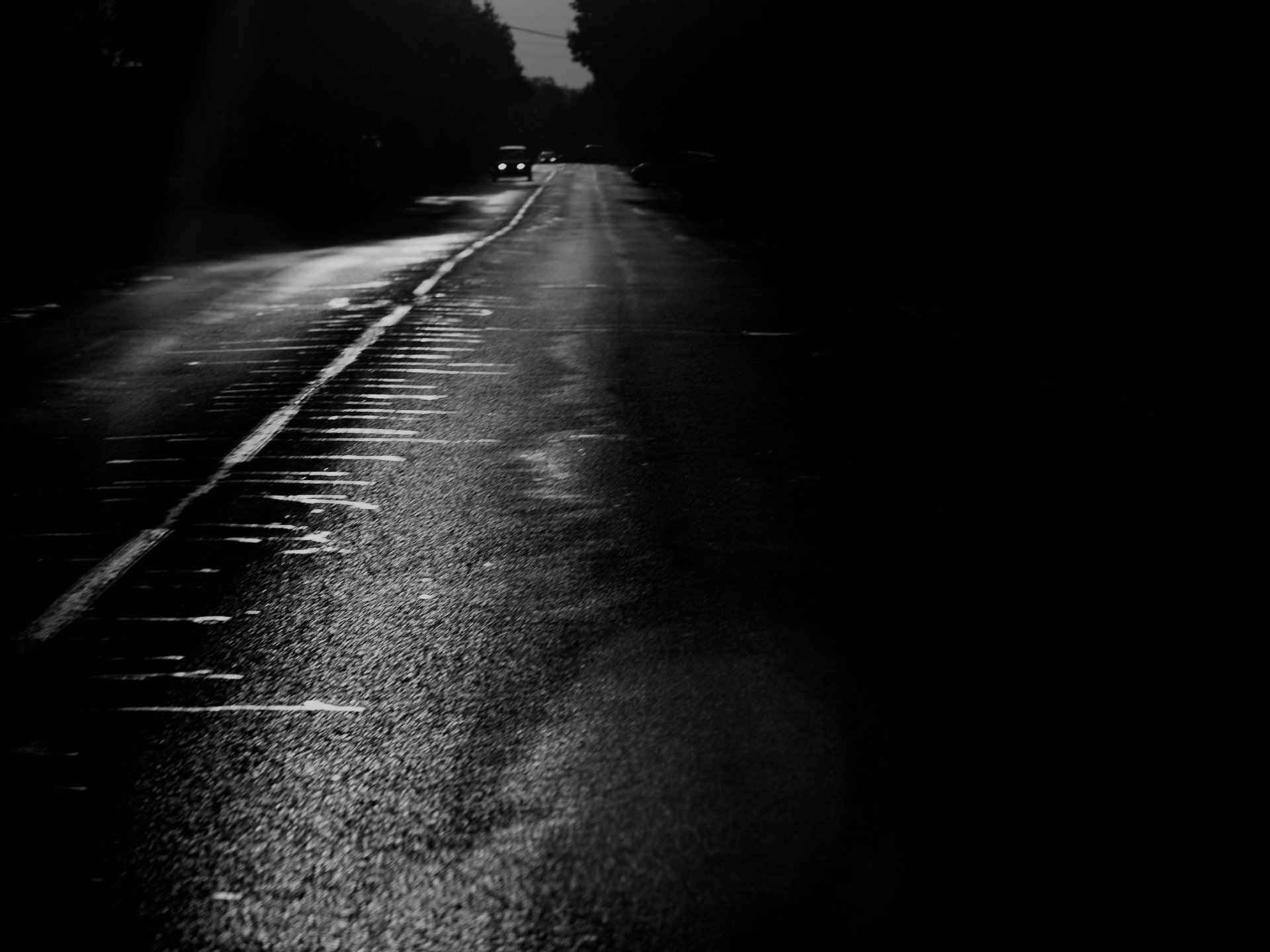 blanco y negro carretera raya