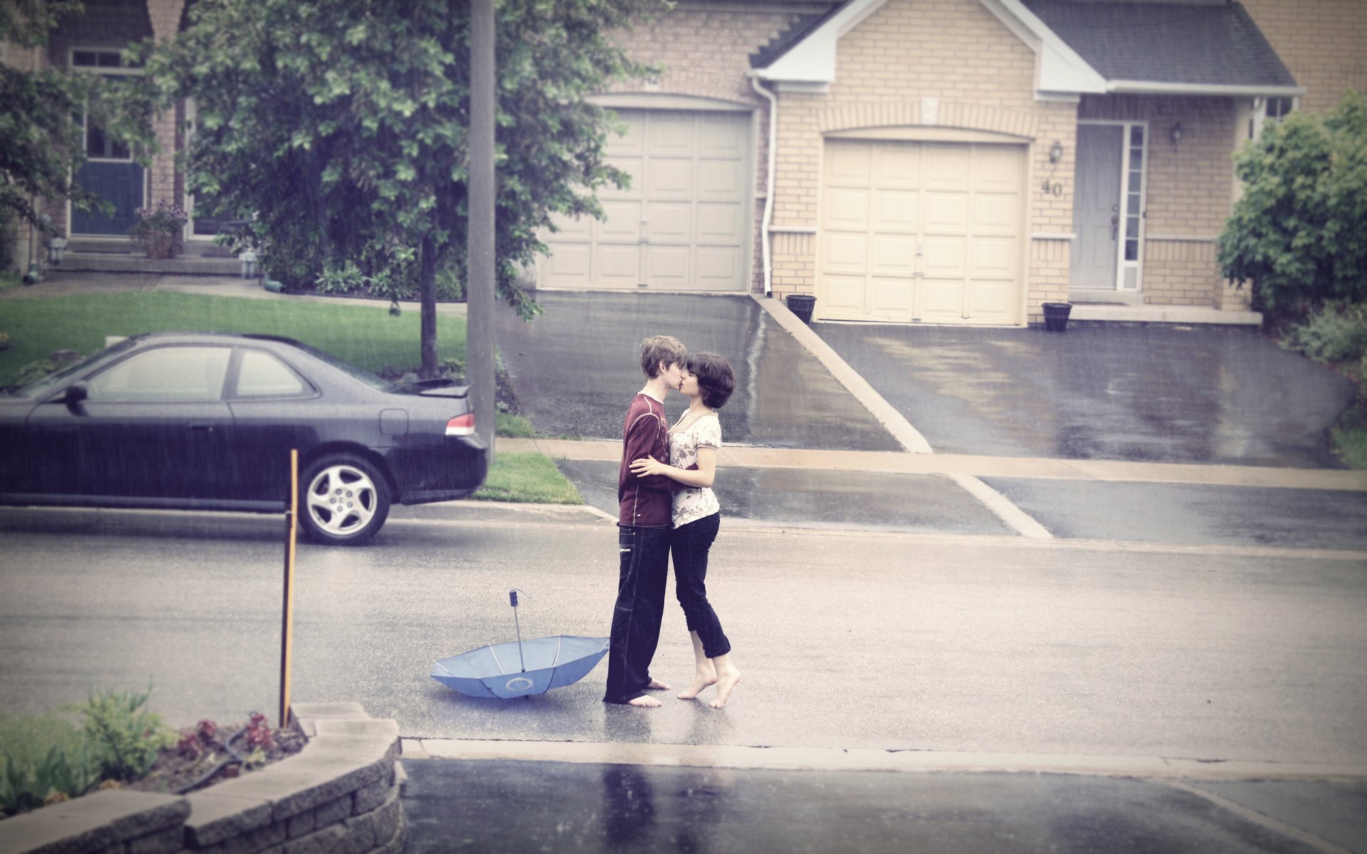 love in any weather kiss girl guy road machine rain weather romance passion tender feelings hug love boy