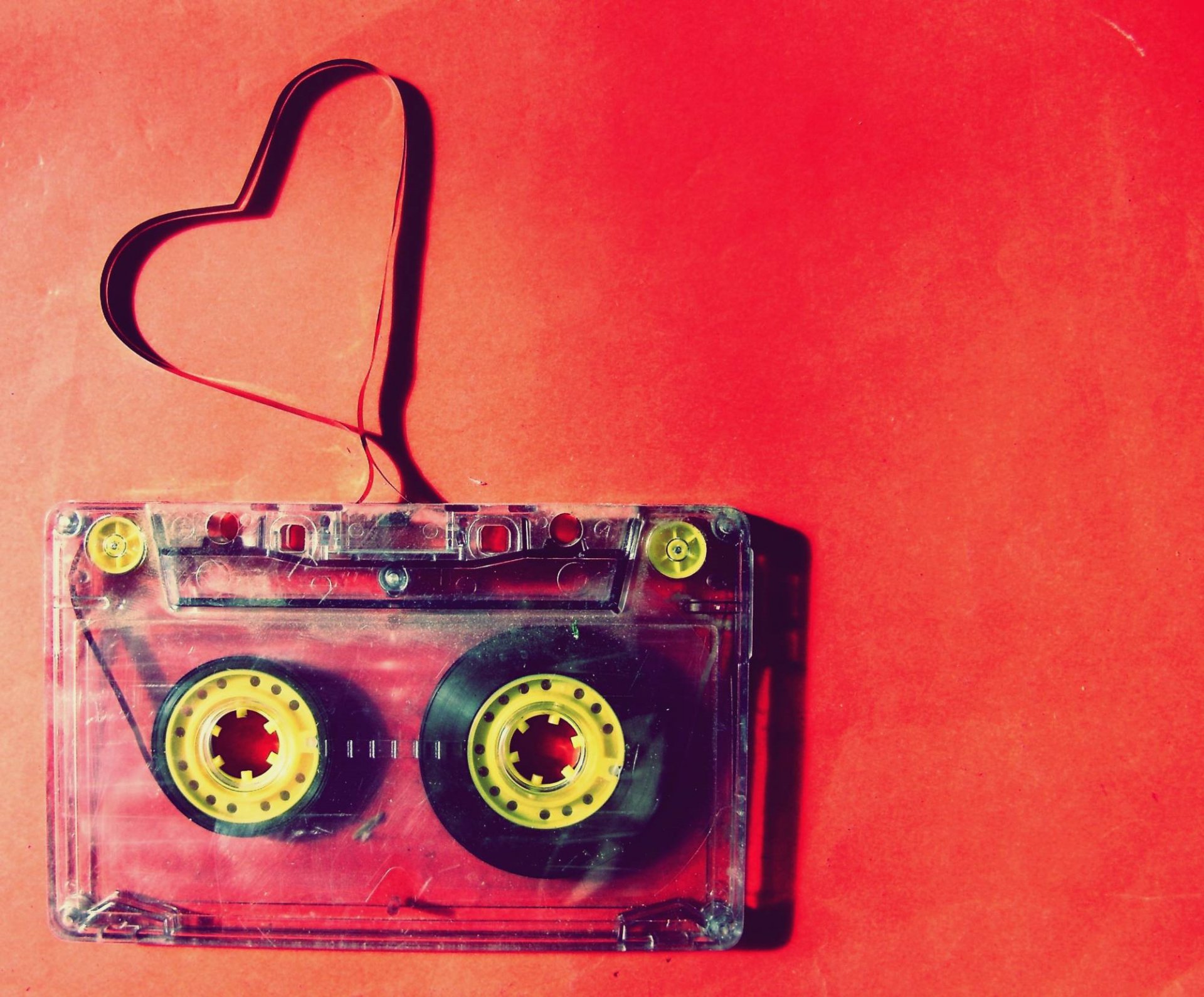 cassettes rouge coeur